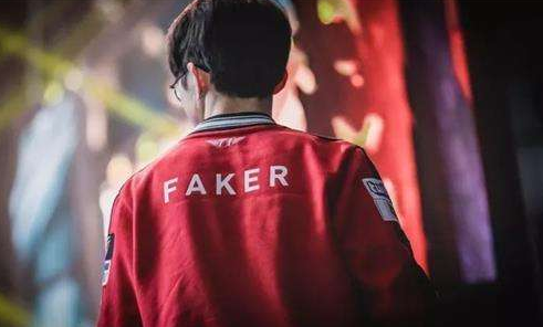 LPL爆料人：LPL经理也不好混 哪个经理是特别能亏钱的 容易上黑名单